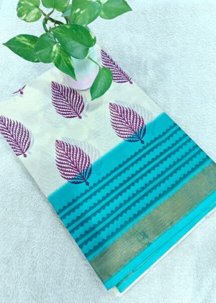 Kota Doria saree with airy texture of cream colour square-check pattern