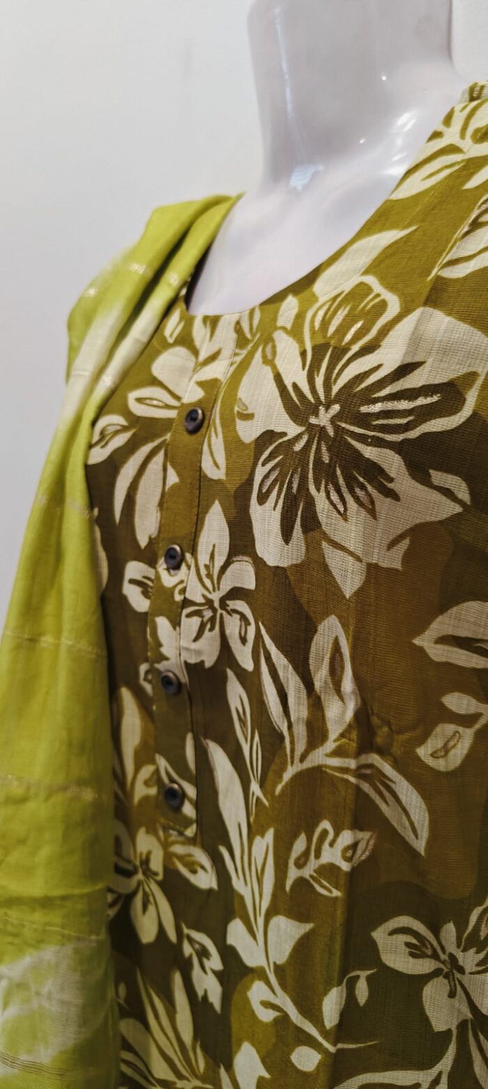 Festive Wear Olive Green Kurta set - Image 3