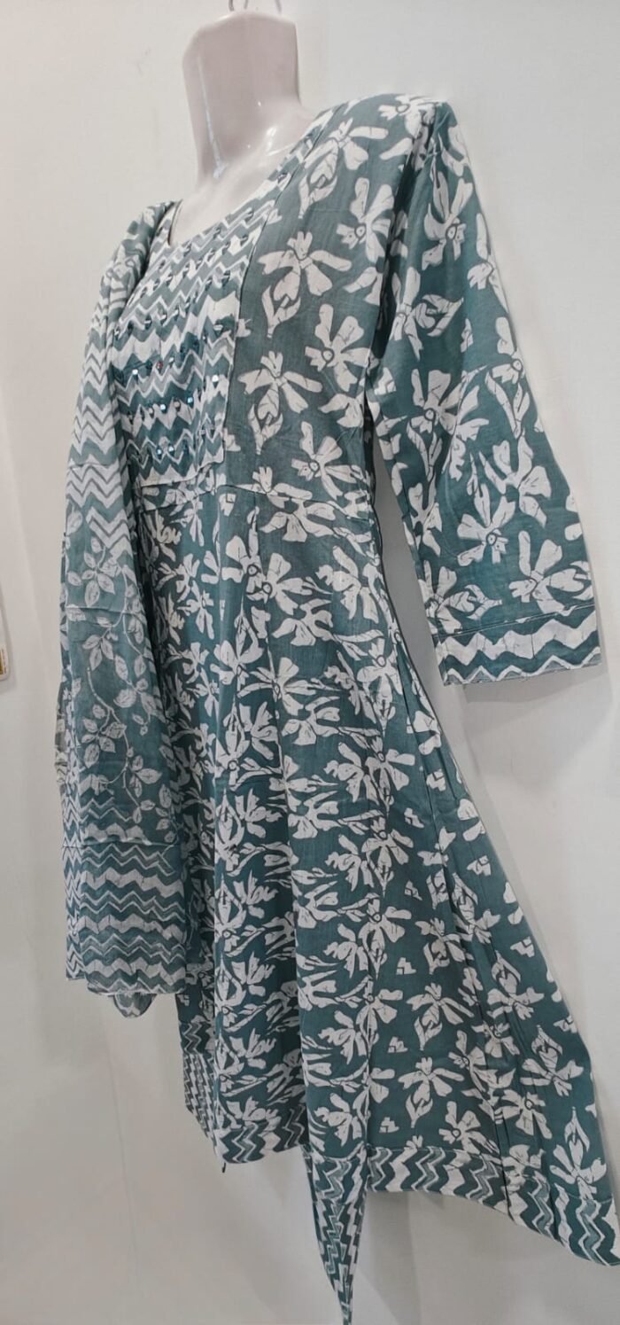 Anarkali/Flared style kurta with Pant and Dupatta - Image 2